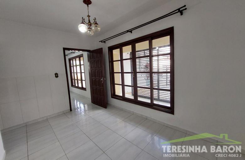 Casa Piso Inferior - Bairro Santa Rita