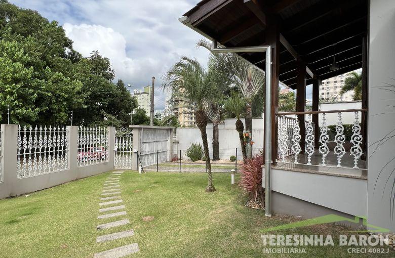 Casa - Centro de Brusque