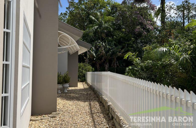 CASA - ALTO PADRÃO CENTRO