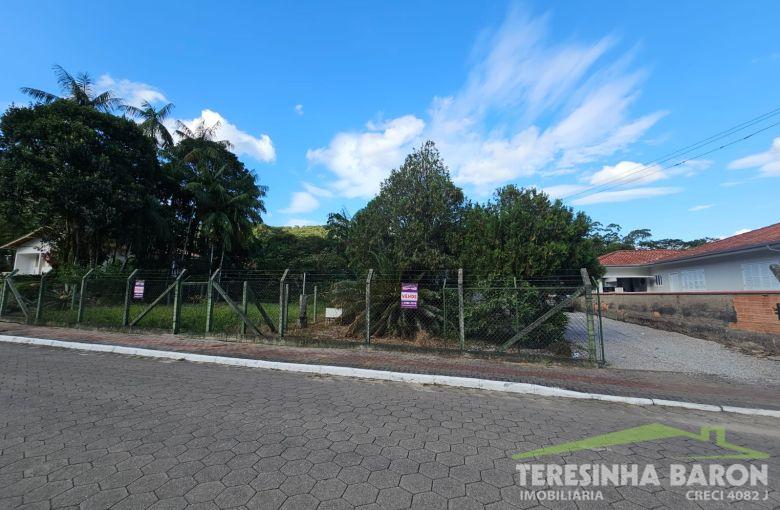 Terreno Amplo e Versátil - Oportunidade