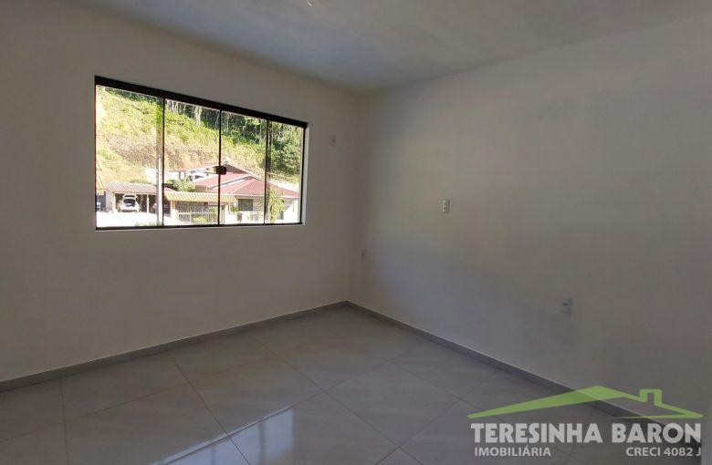 Casa Geminada - Bairro Bateas
