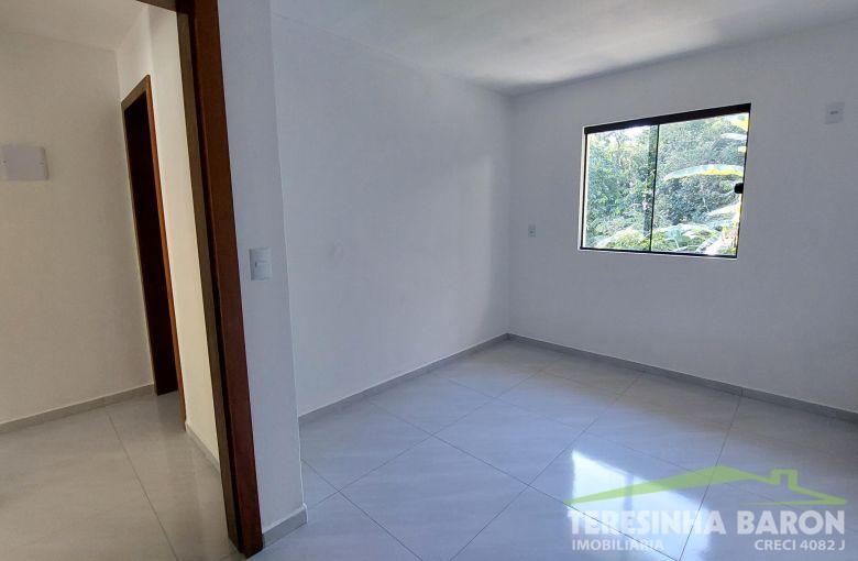 Casa Geminada - Bairro Bateas