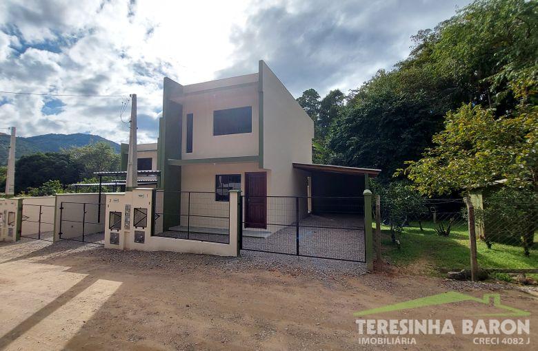 Casa Geminada - Bairro Bateas