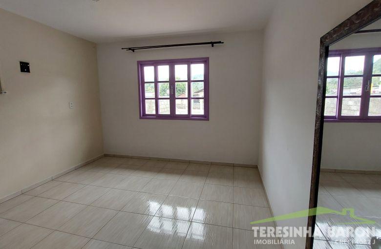 Casa - Bairro Bateas